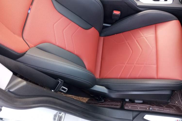 Used BMW 2 Series 2025 225L M Sport Night Edition Package Right Front Seat