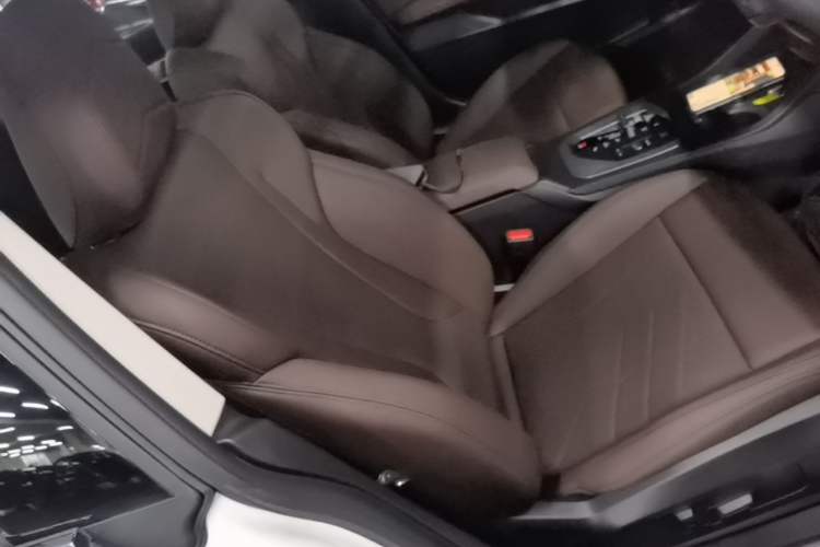Used BMW 2 Series 2025 225L M Sport Package Right Front Seat