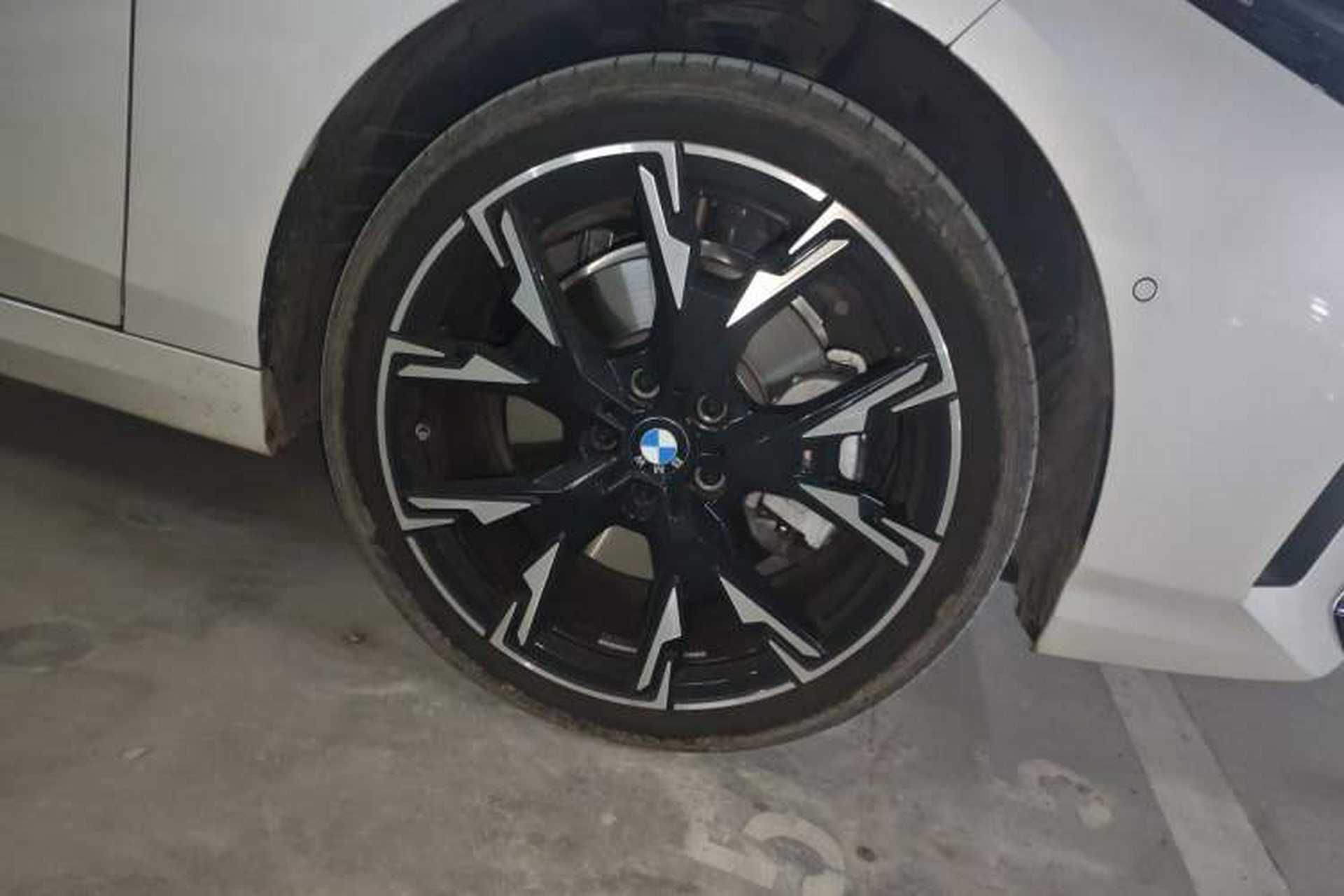 Used BMW 2 Series 2025 225L M Sport Night Edition Package Right Front Wheel Hub