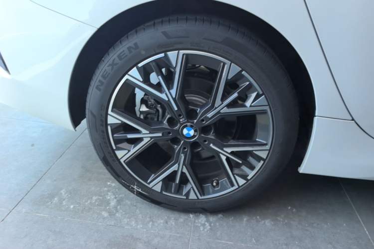 Used BMW 2 Series 2025 225L M Sport Package Right Rear Wheel Hub