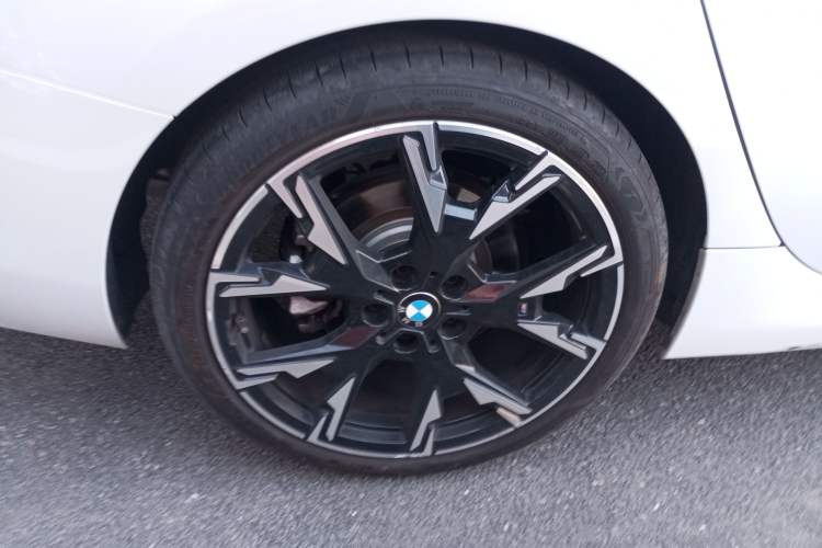 Used BMW 2 Series 2025 225L M Sport Night Edition Package Right Rear Wheel Hub