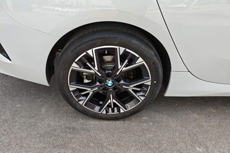 Used BMW 2 Series 2025 225L M Sport Package Right Rear Wheel Hub