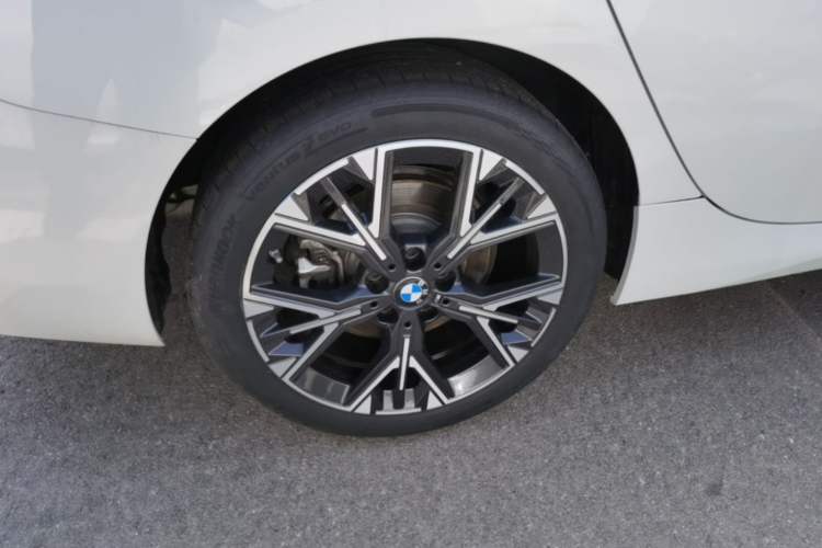 Used BMW 2 Series 2025 225L M Sport Package Right Rear Wheel Hub
