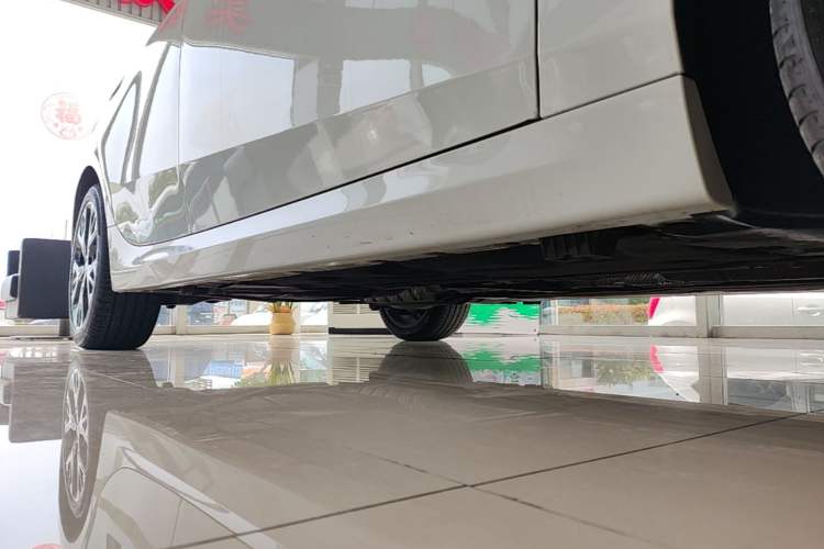 Used BMW 2 Series 2025 225L M Sport Package Right Side Sill