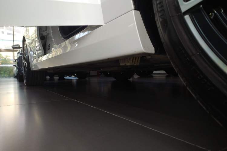 Used BMW 2 Series 2025 225L M Sport Night Edition Package Right Side Sill