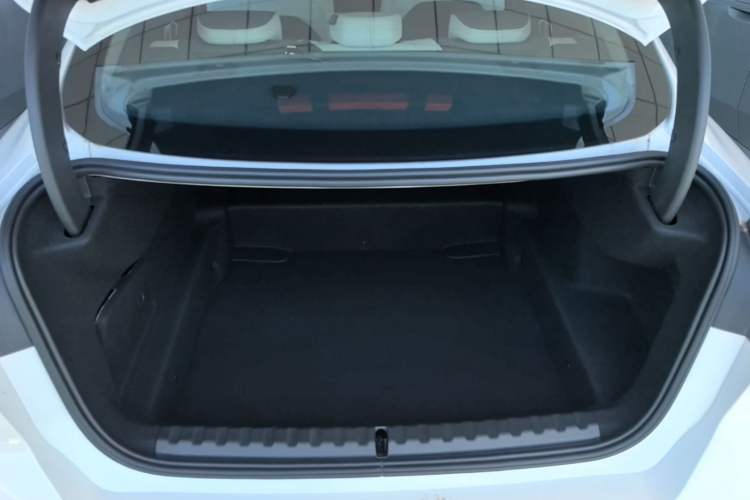 Used BMW 2 Series 2025 225L M Sport Package Trunk