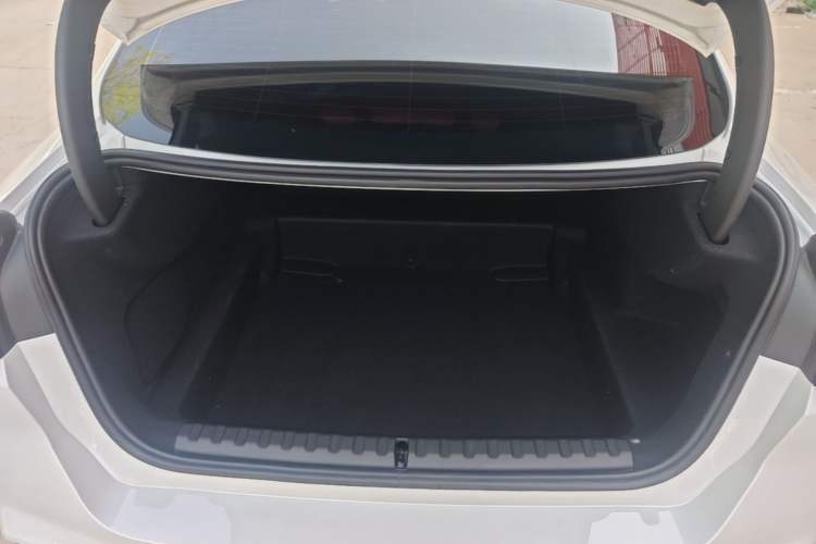 Used BMW 2 Series 2025 225L M Sport Package Trunk