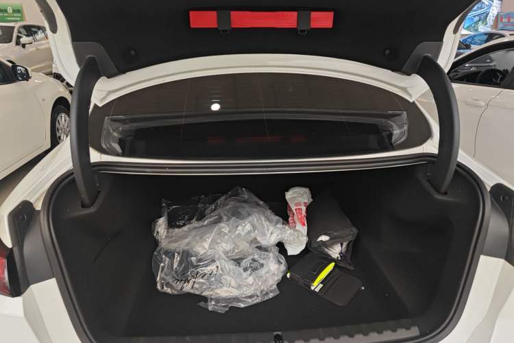 Used BMW 2 Series 2025 225L M Sport Night Edition Package Trunk
