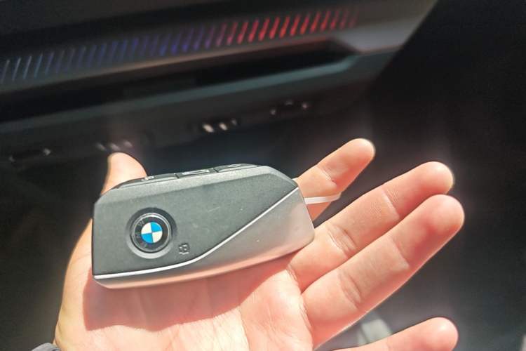 Used BMW 2 Series 2025 225L M Sport Package Vehicle Key