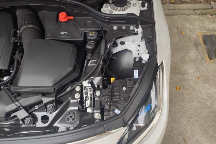 Used BMW 2 Series 2026 225L M Sport Package Engine Bay Left