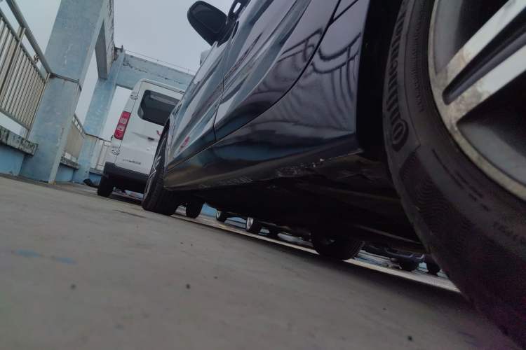 Used BMW 2 Series Active Tourer 2015 218i Sports Design Package Left Side Sill