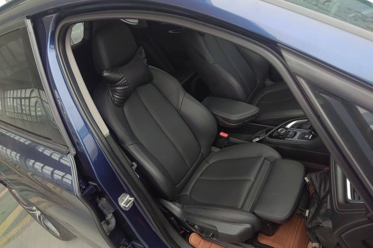 Used BMW 2 Series Active Tourer 2015 218i Sports Design Package Right Front Seat