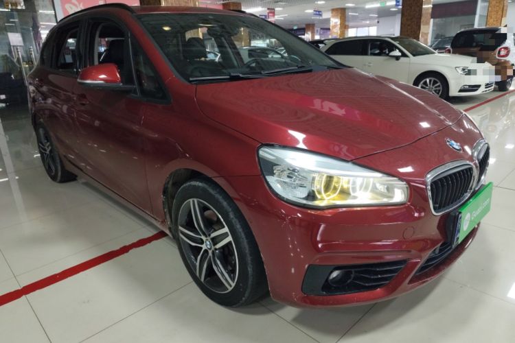 Used BMW 2 Series Active Tourer 2015 218i Sports Design Package Front Right 45 Deg