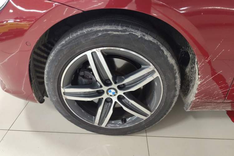 Used BMW 2 Series Active Tourer 2015 218i Sports Design Package Left Front Wheel Hub