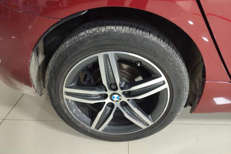 Used BMW 2 Series Active Tourer 2015 218i Sports Design Package Right Rear Wheel Hub