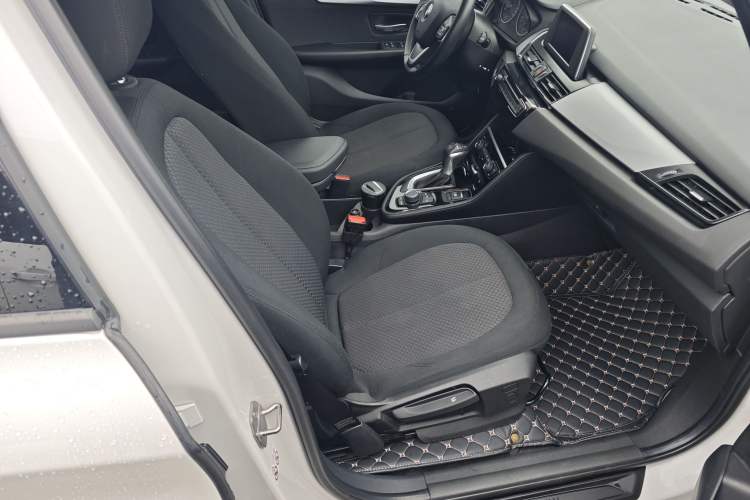 Used BMW 2 Series Active Tourer 2016 218i Leading Model Interior 7