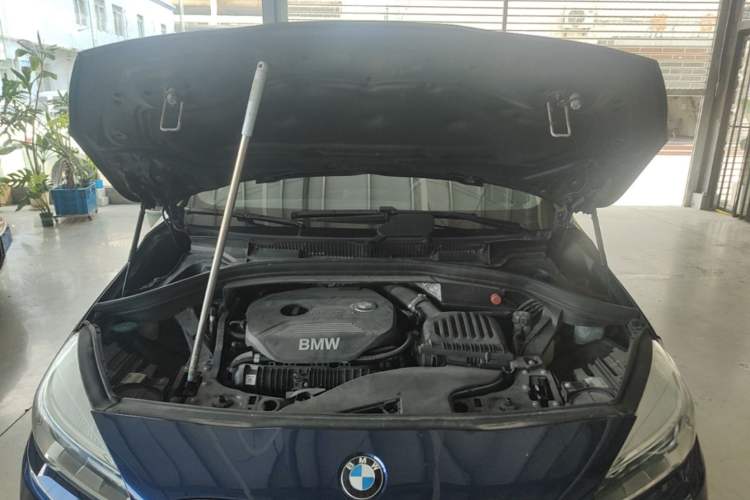 Used BMW 2 Series Active Tourer 2014 220i Luxury Design Package Engine Bay