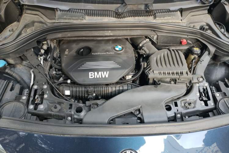 Used BMW 2 Series Active Tourer 2014 220i Luxury Design Package Engine Bay