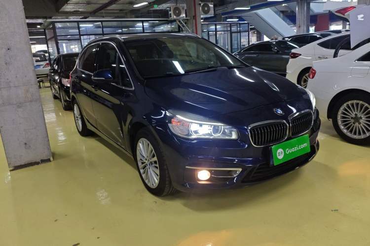 Used BMW 2 Series Active Tourer 2014 220i Luxury Design Package Exterior 1