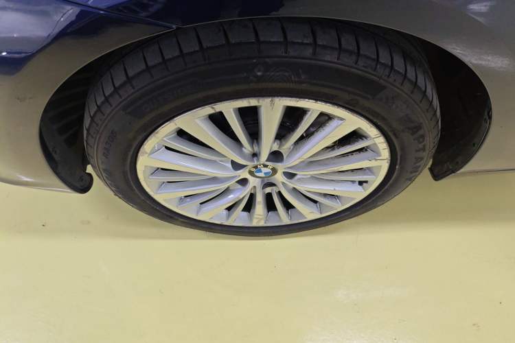 Used BMW 2 Series Active Tourer 2014 220i Luxury Design Package Exterior 4