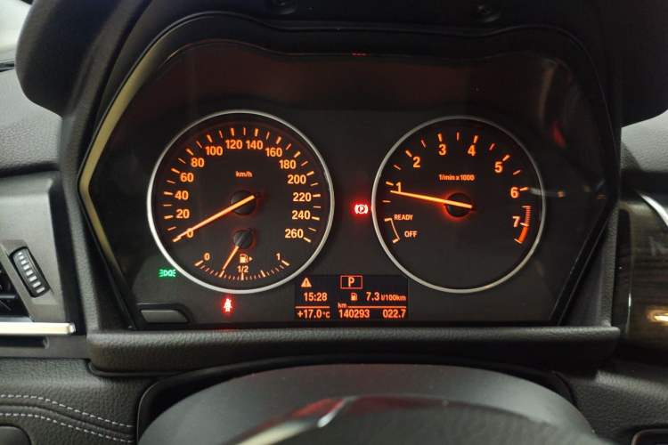Used BMW 2 Series Active Tourer 2014 220i Luxury Design Package Instrument Cluster