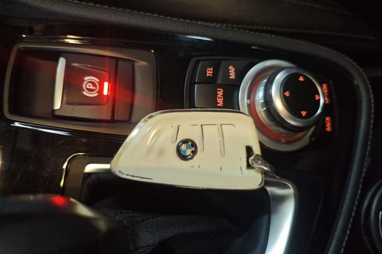 Used BMW 2 Series Active Tourer 2014 220i Luxury Design Package Interior 1