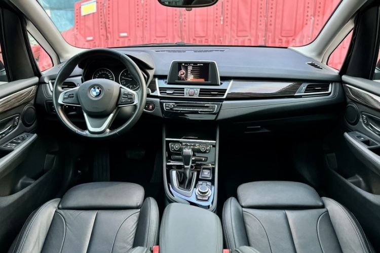 Used BMW 2 Series Active Tourer 2014 220i Luxury Design Package Interior 7