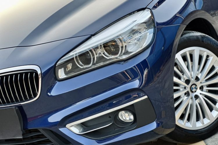 Used BMW 2 Series Active Tourer 2014 220i Luxury Design Package Left Front Headlight