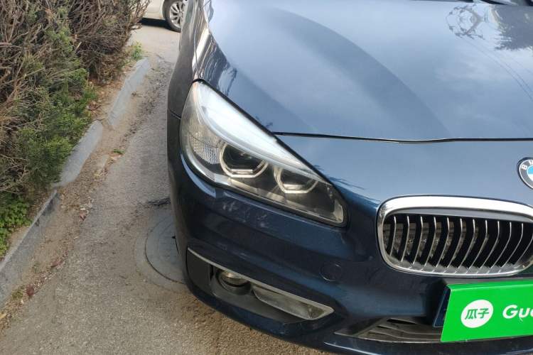 Used BMW 2 Series Active Tourer 2014 220i Luxury Design Package Right Front Headlight
