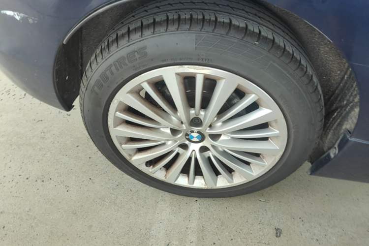 Used BMW 2 Series Active Tourer 2014 220i Luxury Design Package Right Rear Wheel Hub