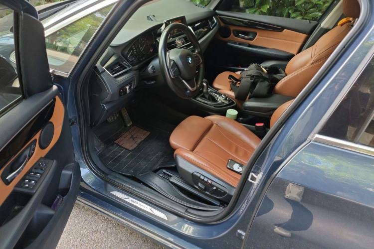 Used BMW 2 Series Active Tourer 2014 220i Luxury Design Package Driver Seat