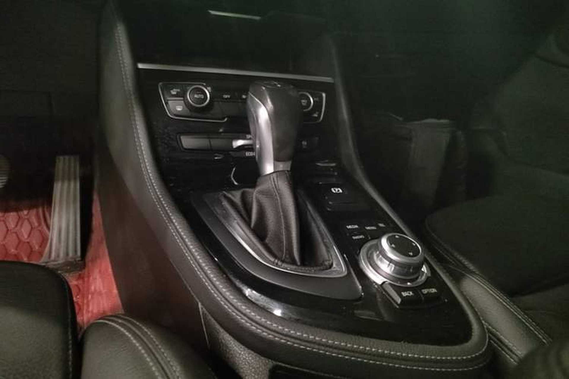Used BMW 2 Series Active Tourer 2014 220i Luxury Design Package Gear Lever