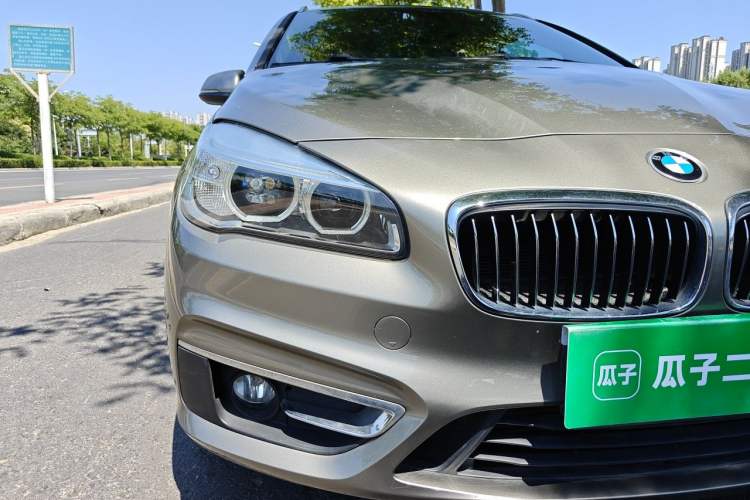 Used BMW 2 Series Active Tourer 2014 220i Luxury Design Package Right Front Headlight