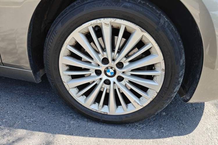 Used BMW 2 Series Active Tourer 2014 220i Luxury Design Package Right Front Wheel Hub