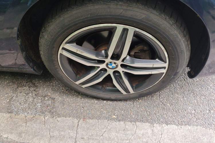 Used BMW 2 Series Active Tourer 2014 220i Luxury Design Package Right Front Wheel Hub