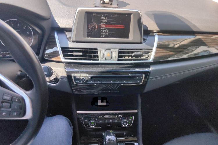 Used BMW 2 Series Active Tourer 2014 220i Luxury Design Package Audio And AC Panel