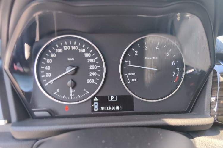 Used BMW 2 Series Active Tourer 2014 220i Luxury Design Package Instrument Cluster