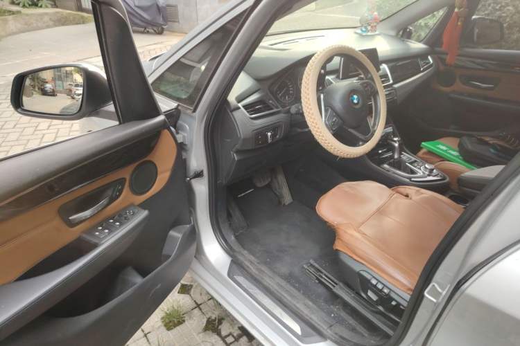 Used BMW 2 Series Active Tourer 2014 220i Luxury Design Package Driver Seat