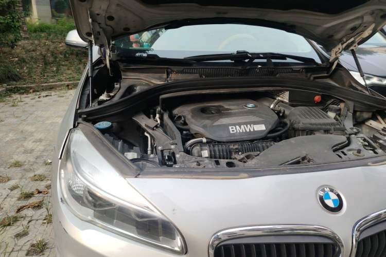 Used BMW 2 Series Active Tourer 2014 220i Luxury Design Package Engine Bay Right