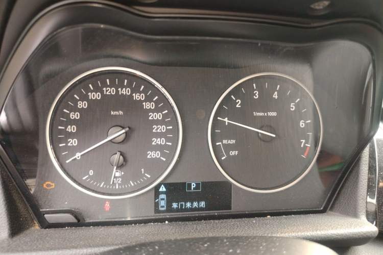 Used BMW 2 Series Active Tourer 2014 220i Luxury Design Package Instrument Cluster