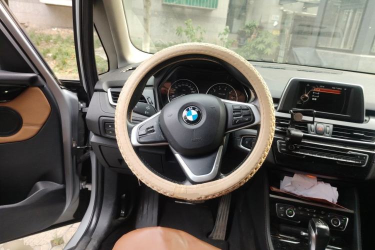 Used BMW 2 Series Active Tourer 2014 220i Luxury Design Package Steering Wheel