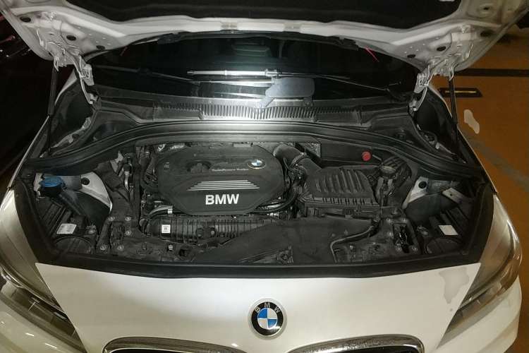 Used BMW 2 Series Active Tourer 2014 220i Luxury Design Package Engine Bay
