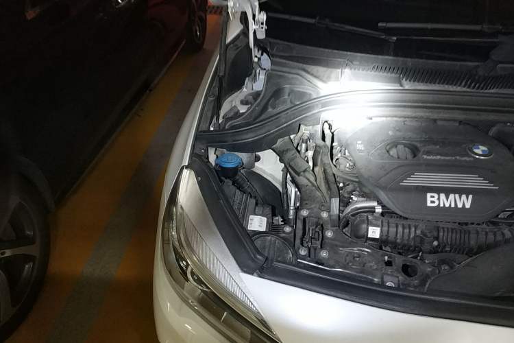 Used BMW 2 Series Active Tourer 2014 220i Luxury Design Package Engine Bay Right