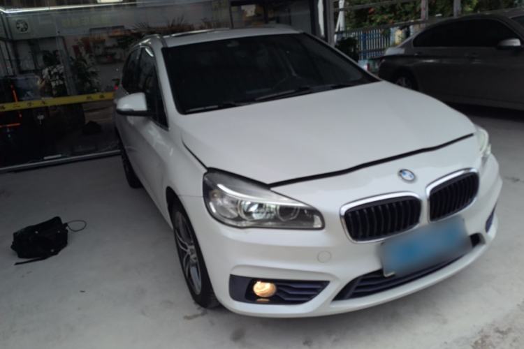 Used BMW 2 Series Active Tourer 2014 220i Luxury Design Package Exterior 1