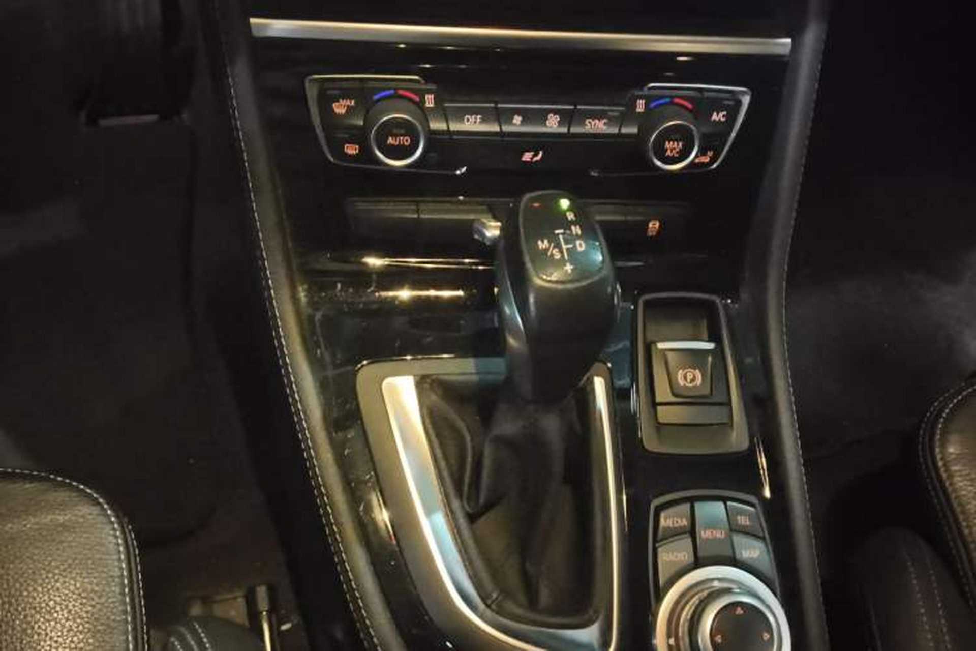 Used BMW 2 Series Active Tourer 2014 220i Luxury Design Package Gear Lever