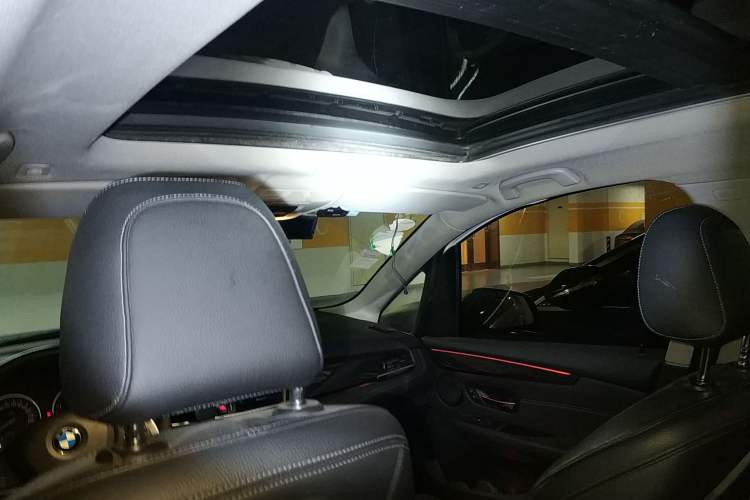Used BMW 2 Series Active Tourer 2014 220i Luxury Design Package Headliner