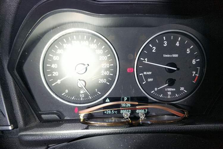 Used BMW 2 Series Active Tourer 2014 220i Luxury Design Package Instrument Cluster