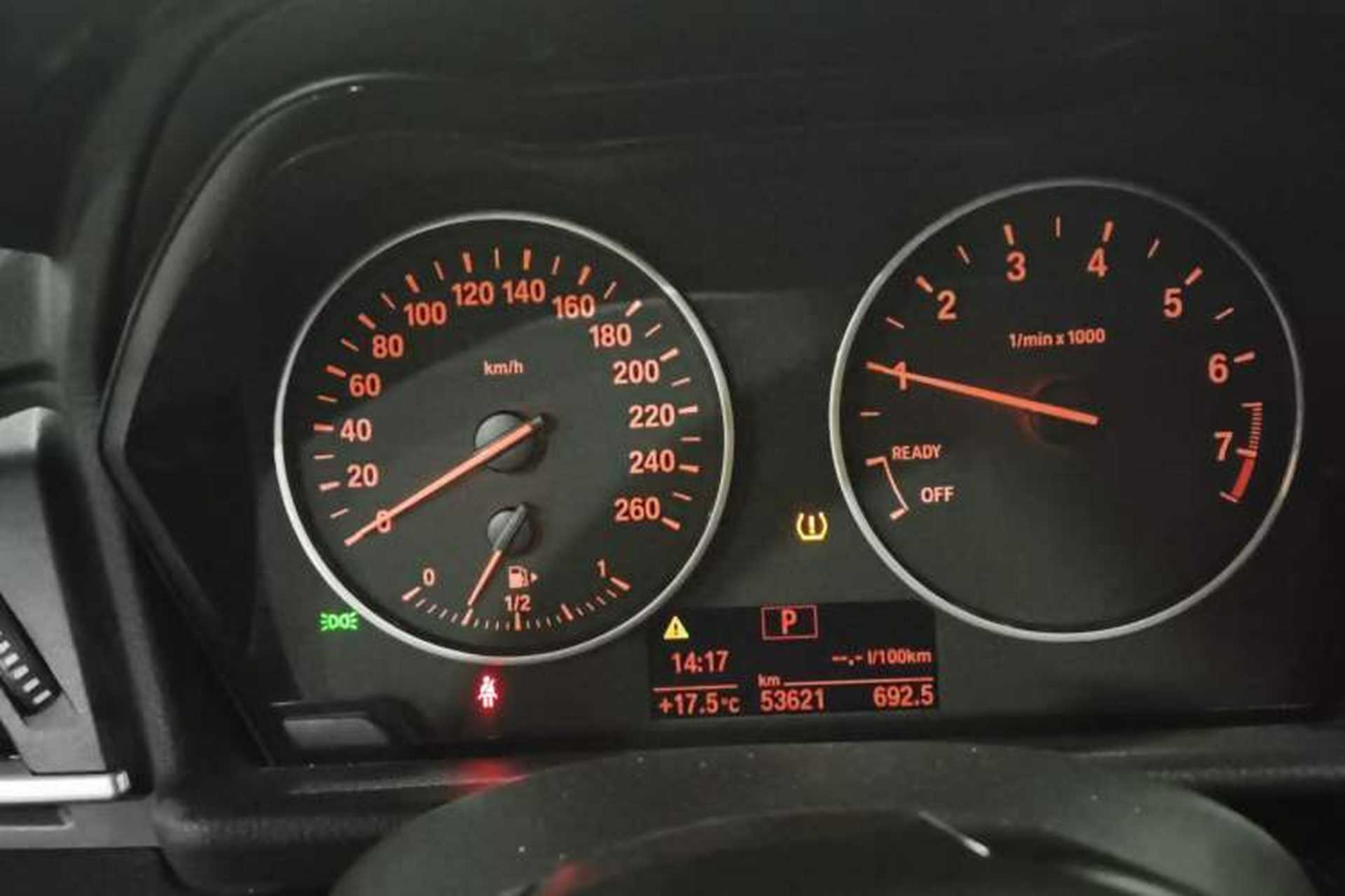 Used BMW 2 Series Active Tourer 2014 220i Luxury Design Package Instrument Cluster