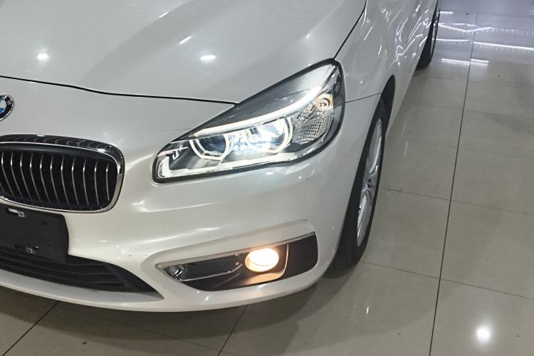 Used BMW 2 Series Active Tourer 2014 220i Luxury Design Package Left Front Headlight