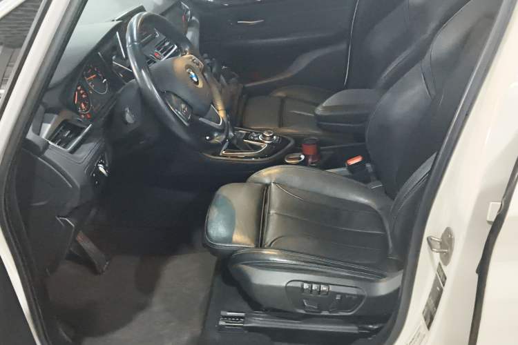 Used BMW 2 Series Active Tourer 2014 220i Luxury Design Package Left Front Seat